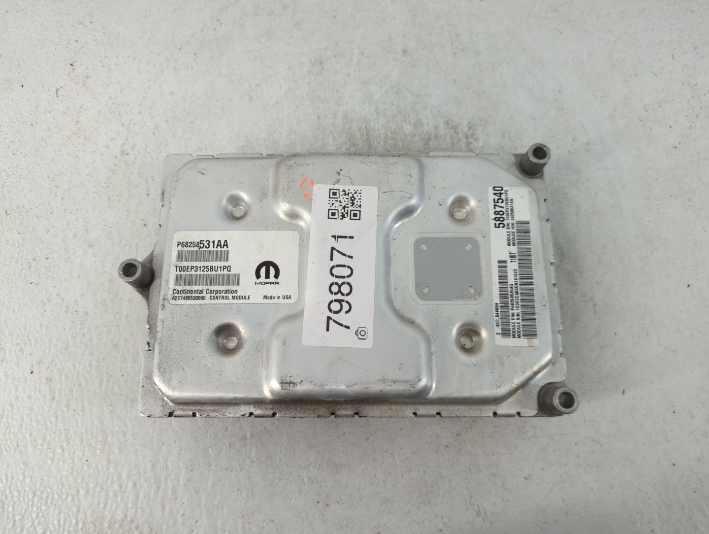 2016-2017 Chrysler 200 PCM Engine Control Computer ECU ECM PCU OEM P/N:P68258531AA Fits Fits 2016 2017 OEM Used Auto Parts -