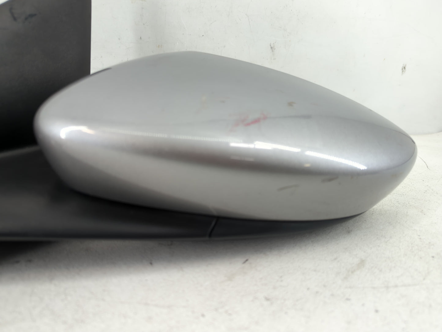 2016 Chrysler 200 Driver Side View Mirror - Left Door Mirror OEM Used - Oemusedautoparts1.com