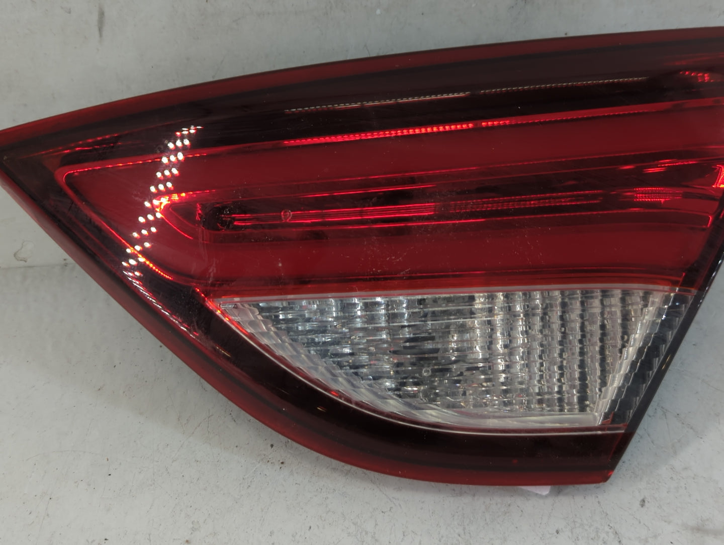 2016 Chrysler 200 Tail Light Assembly Passenger Right OEM Fits OEM Used Auto Parts - Oemusedautoparts1.com
