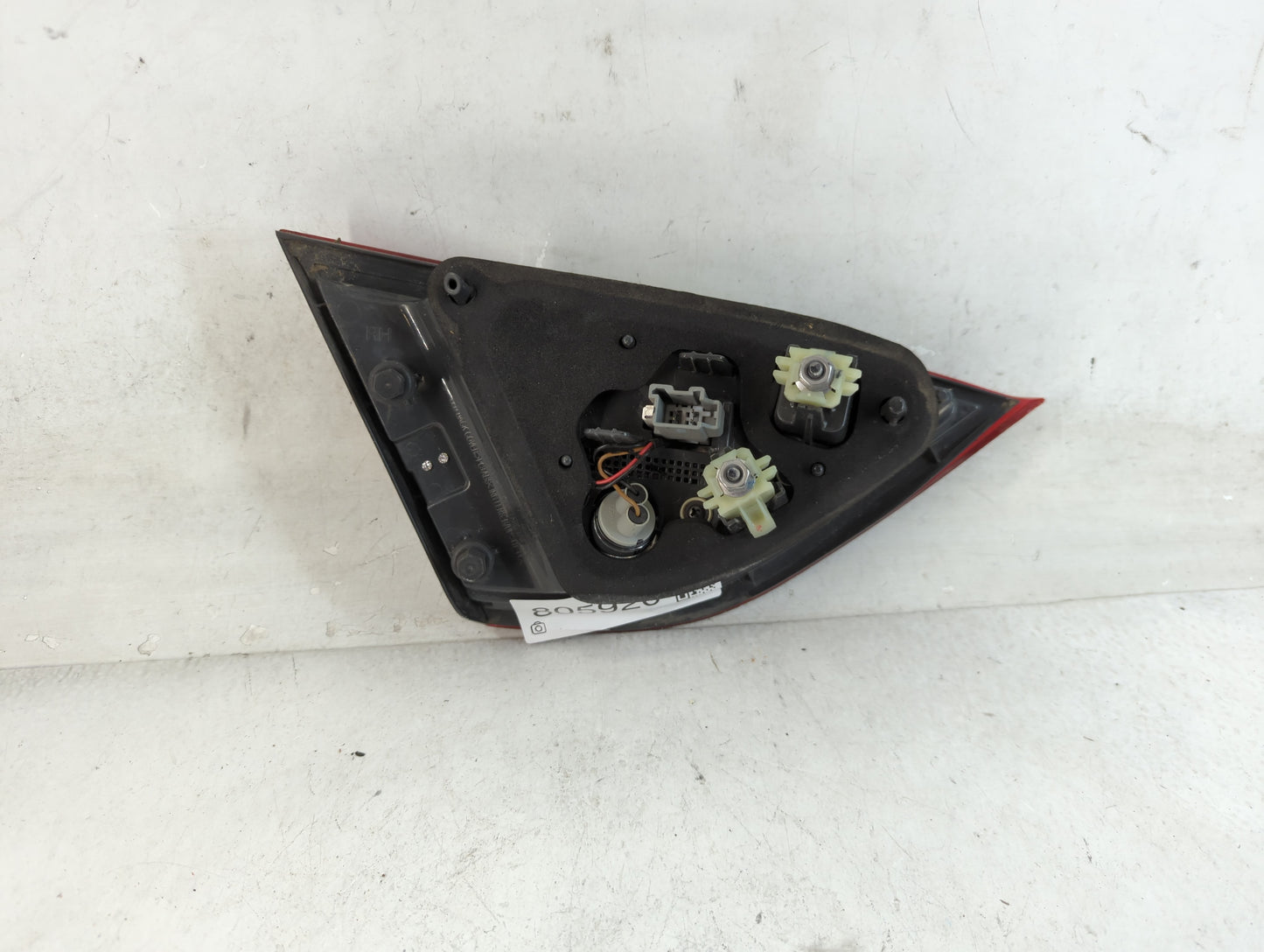 2016 Chrysler 200 Tail Light Assembly Passenger Right OEM Fits OEM Used Auto Parts - Oemusedautoparts1.com