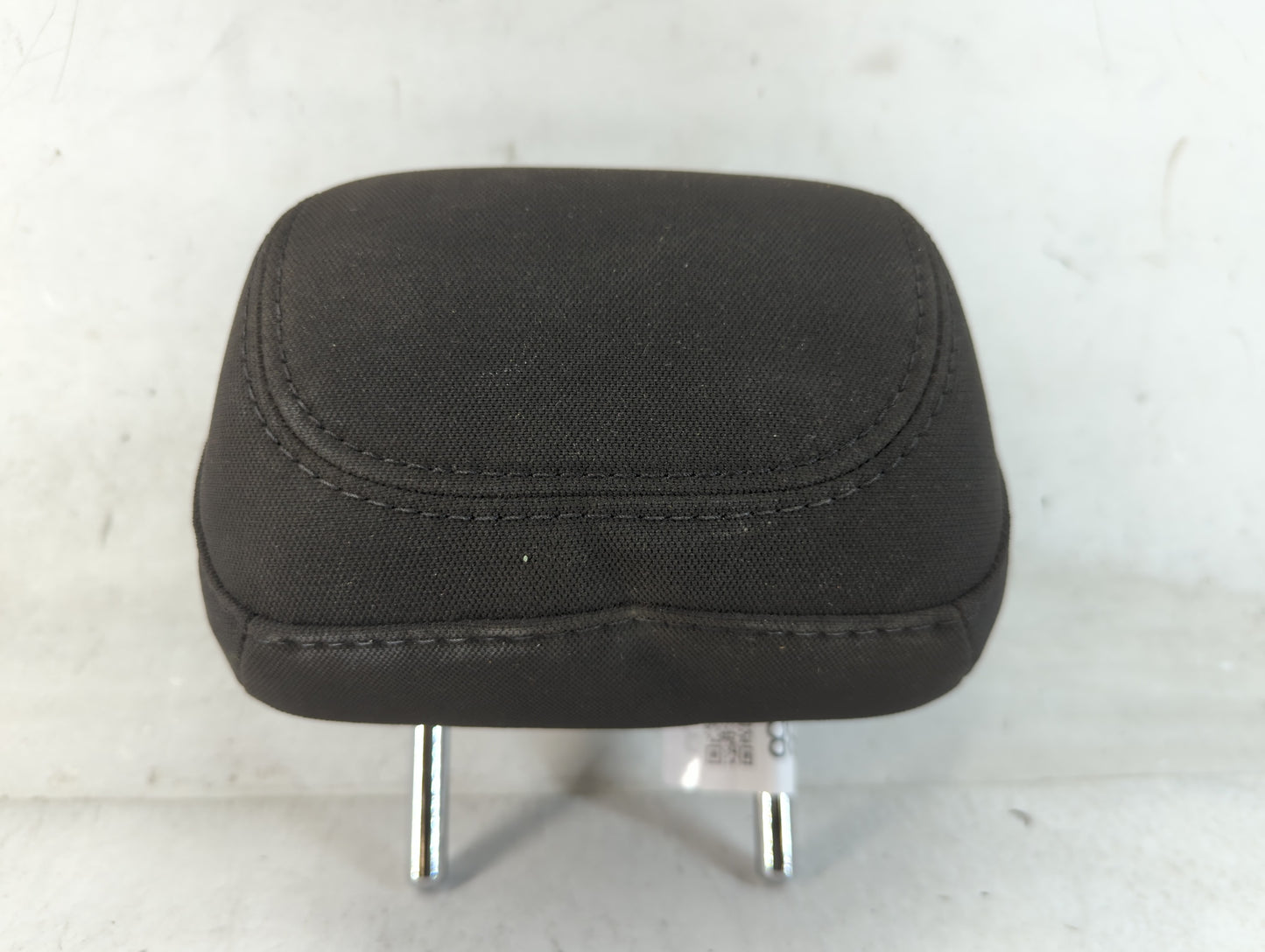 2016 Chrysler 200 Headrest Head Rest Rear Center Seat Fits OEM Used Auto Parts - Oemusedautoparts1.com
