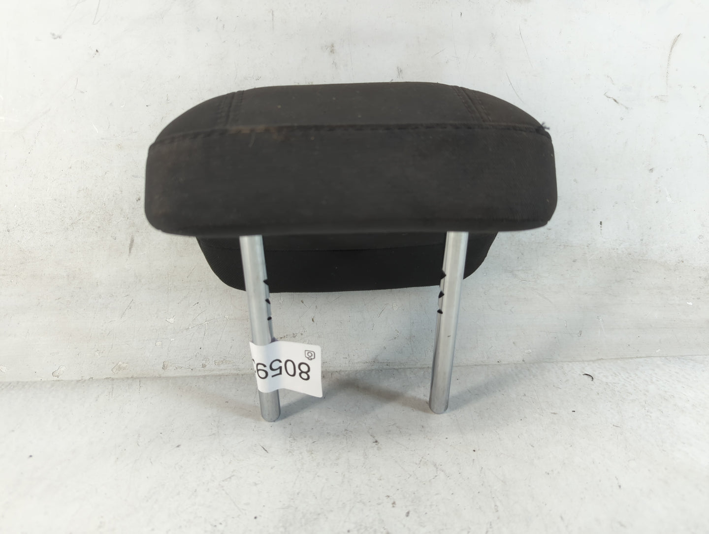 2016 Chrysler 200 Headrest Head Rest Rear Center Seat Fits OEM Used Auto Parts - Oemusedautoparts1.com