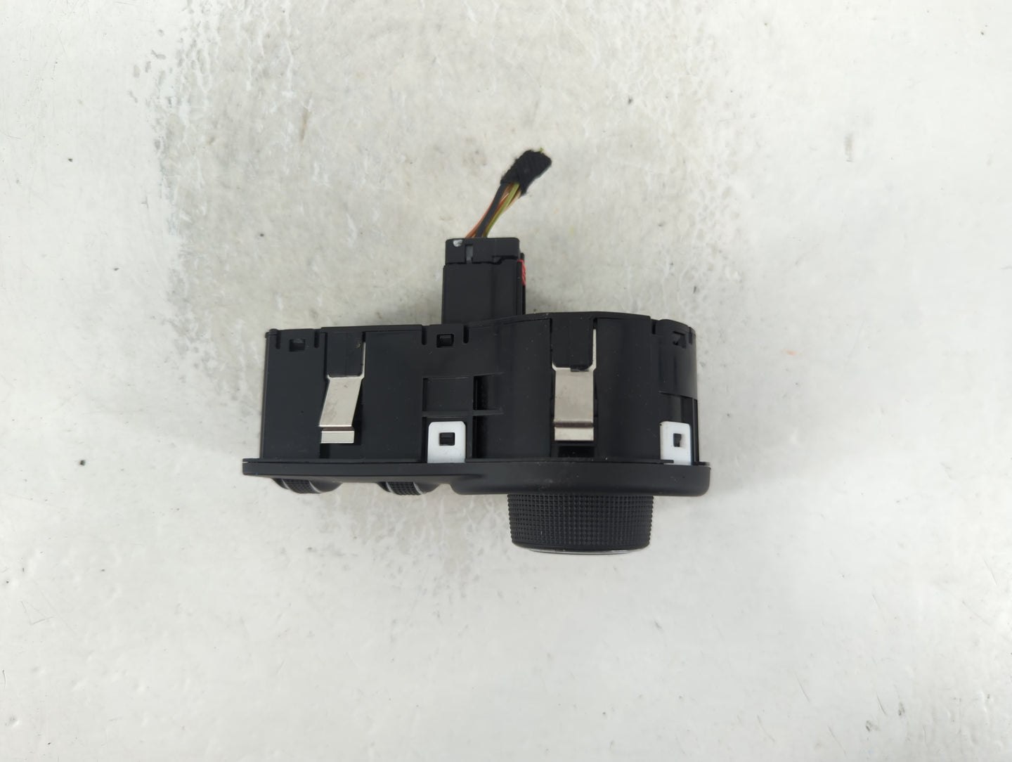 2016 Chrysler 200 Headlight Head Light Switch Lamp Control - Oemusedautoparts1.com