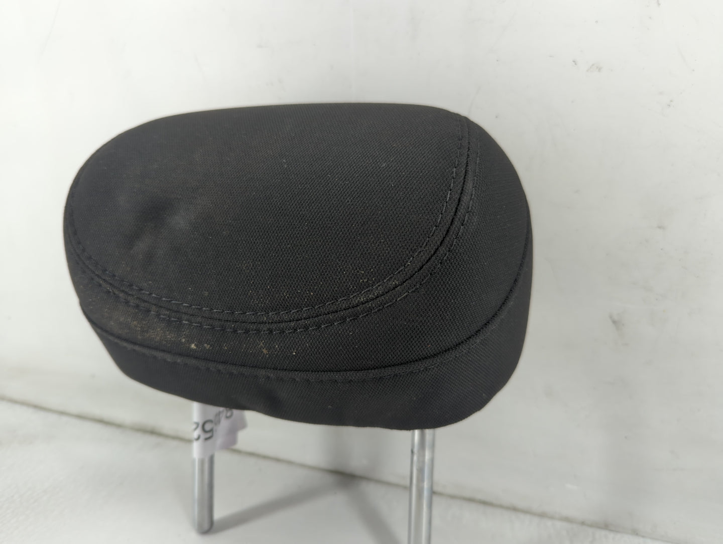2015-2017 Chrysler 200 Headrest Head Rest Front Driver Passenger Seat Fits Fits 2015 2016 2017 OEM Used Auto Parts - Oemused