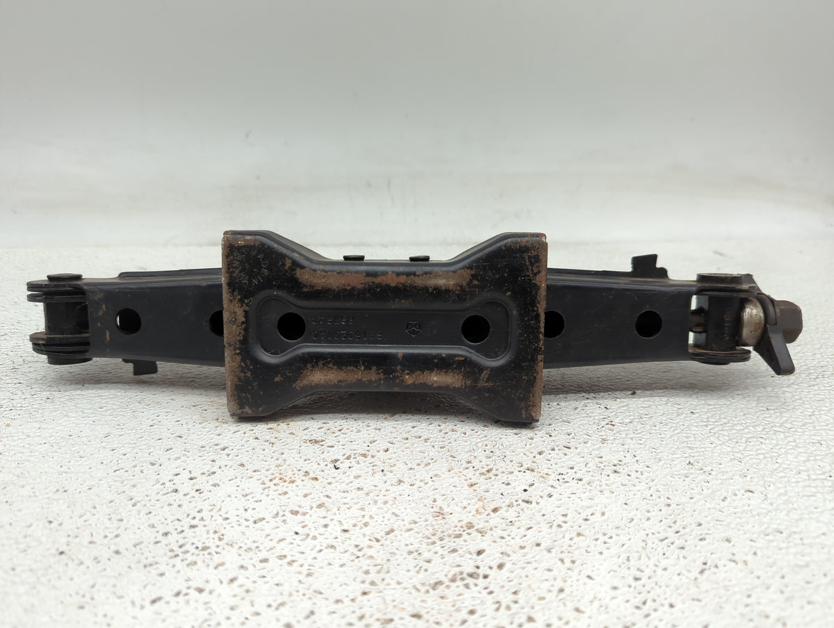 Chrysler 200 Spare Scissor Car Jack 875560 - Oemusedautoparts1.com