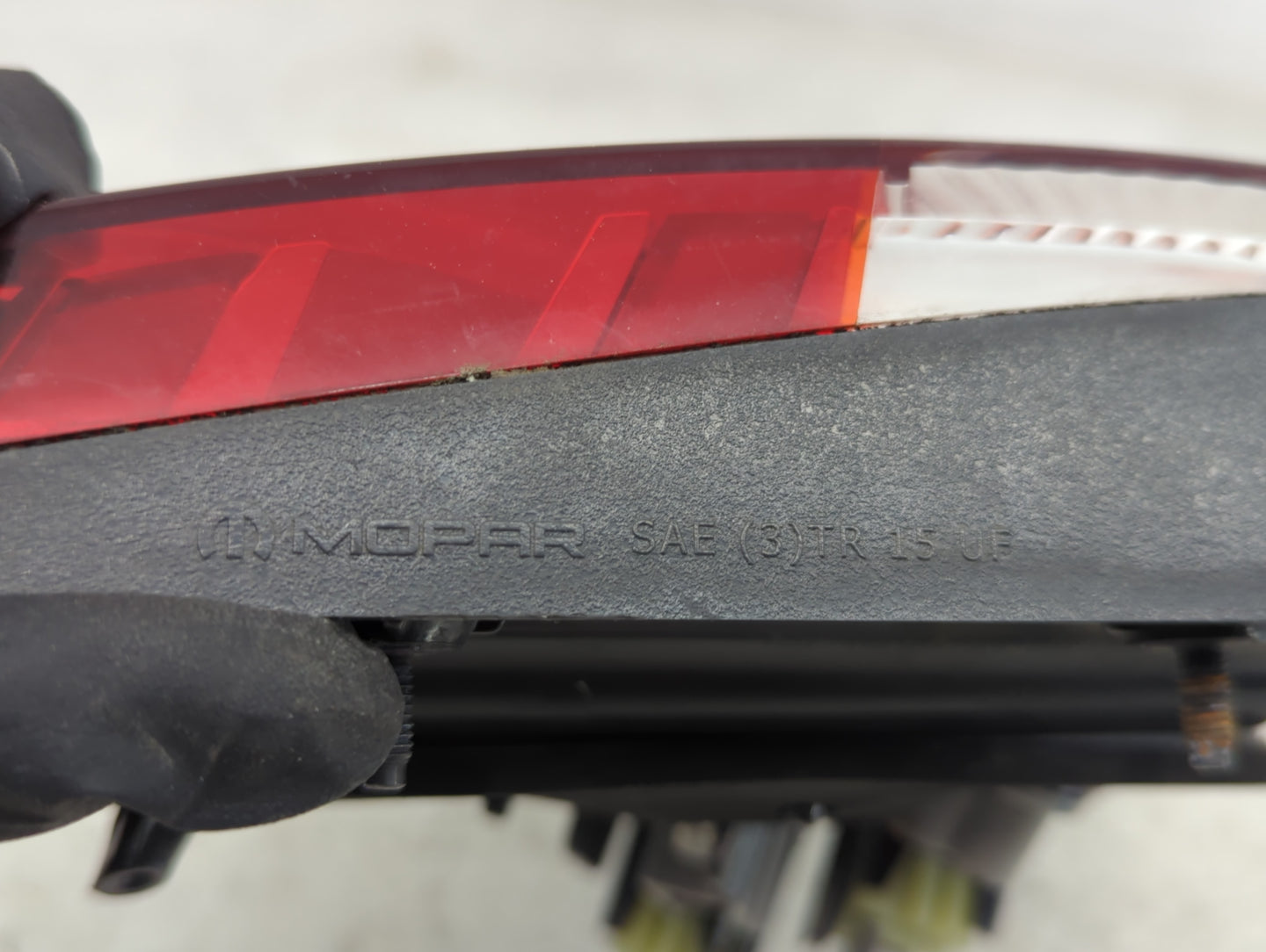 2015 Chrysler 200 Driver Left Side Tail Light Taillight Deck Lid Mounted - Oemusedautoparts1.com