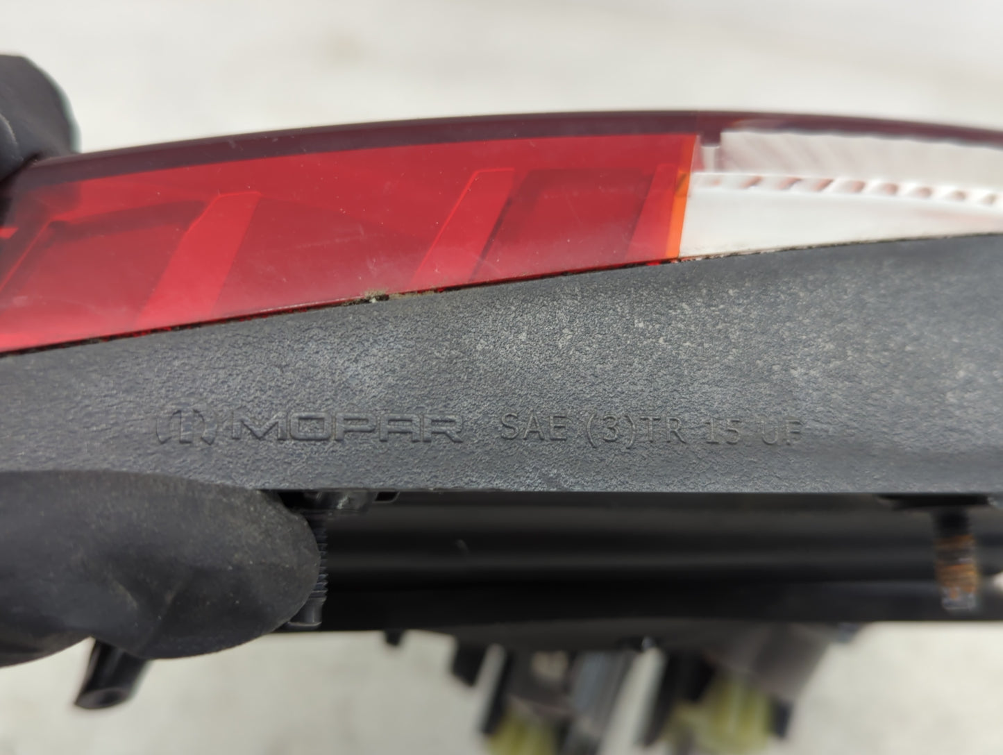 2015 Chrysler 200 Driver Left Side Tail Light Taillight Deck Lid Mounted - Oemusedautoparts1.com