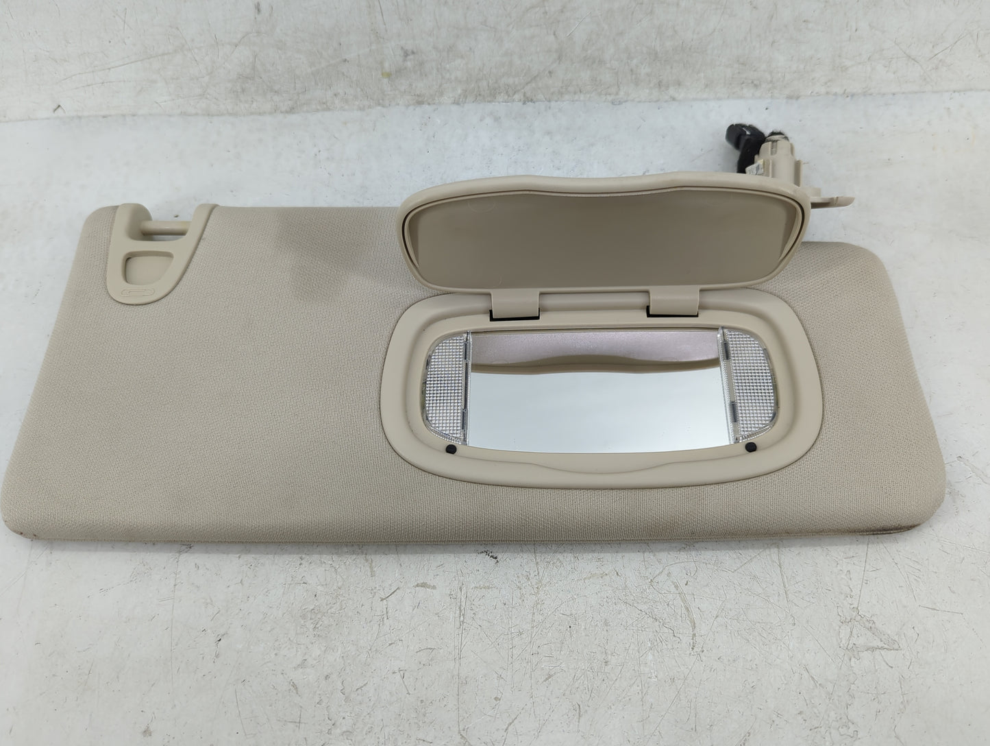 2016-2017 Chrysler 200 Sun Visor Shade Replacement Passenger Right Mirror Fits Fits 2016 2017 OEM Used Auto Parts - Oemuseda