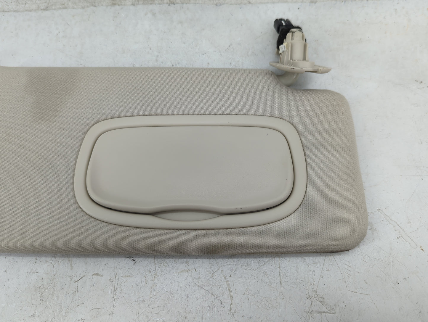 2016-2017 Chrysler 200 Sun Visor Shade Replacement Passenger Right Mirror Fits Fits 2016 2017 OEM Used Auto Parts - Oemuseda