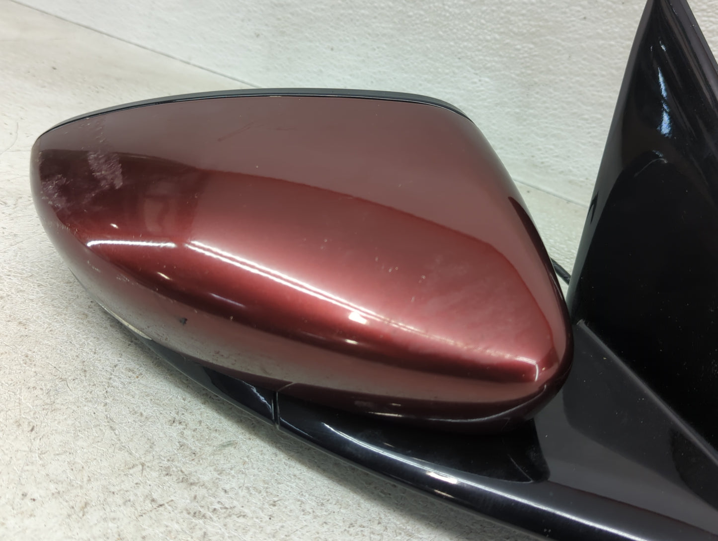 2015-2017 Chrysler 200 Passenger Side View Mirror - Right Door Mirror OEM Used - Oemusedautoparts1.com