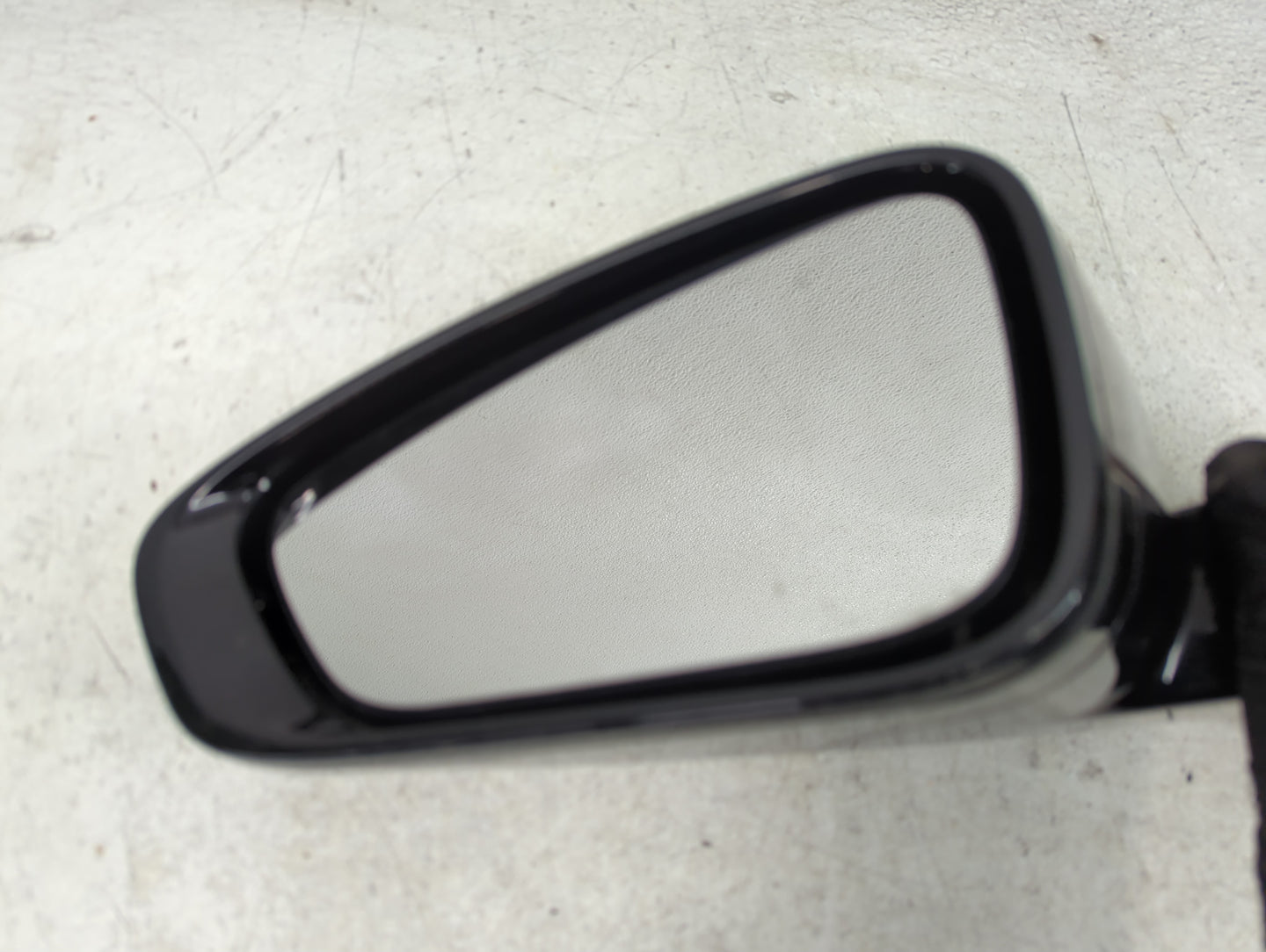 2015-2017 Chrysler 200 Driver Side View Mirror - Left Door Mirror OEM Used - Oemusedautoparts1.com