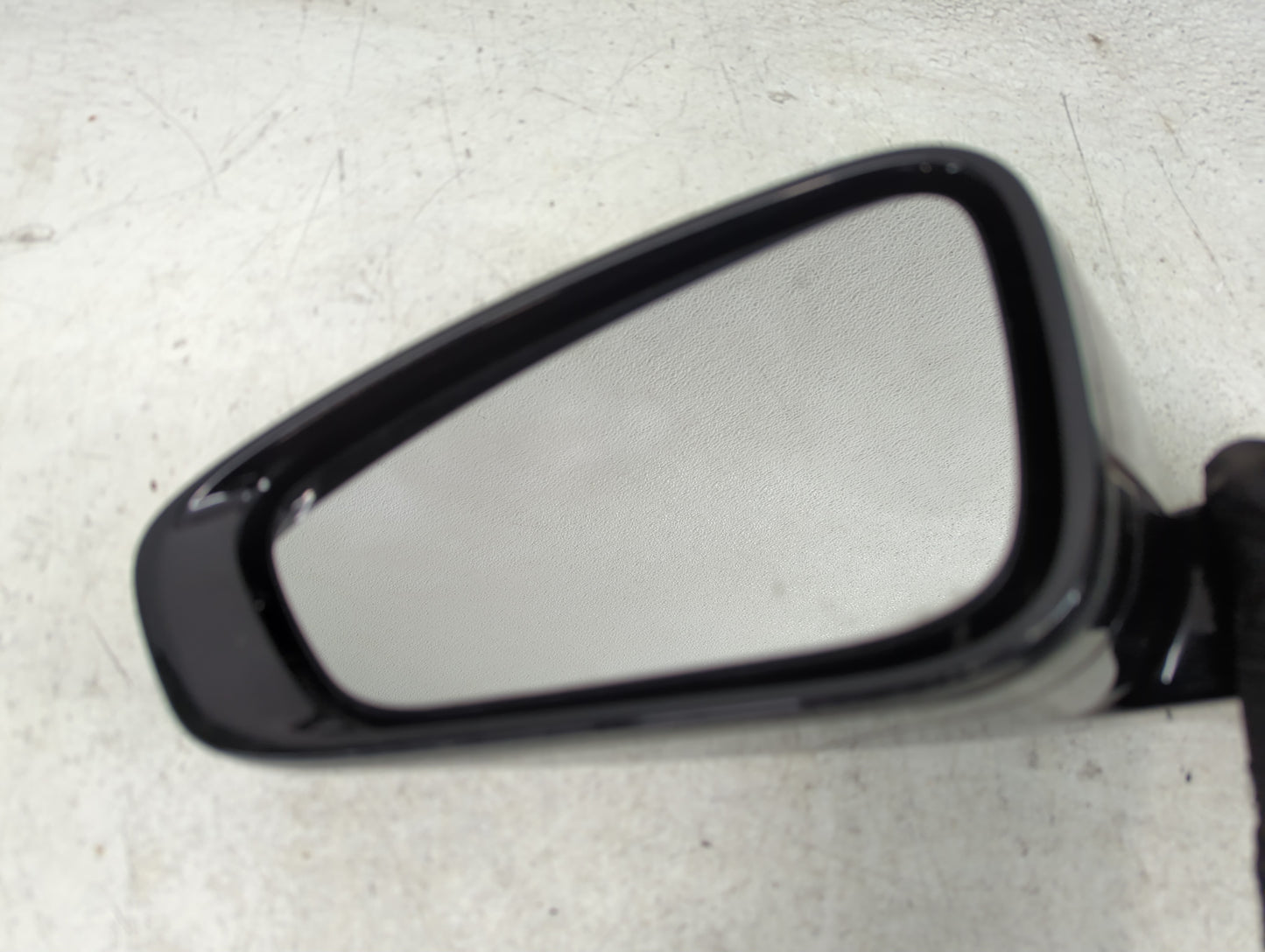 2015-2017 Chrysler 200 Driver Side View Mirror - Left Door Mirror OEM Used - Oemusedautoparts1.com