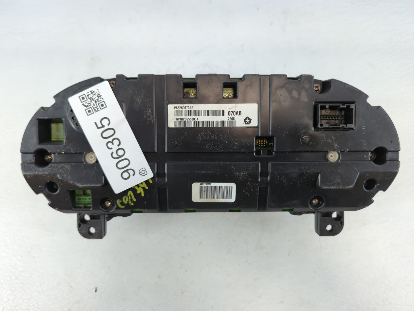 2016 Chrysler 200 Instrument Cluster Speedometer Gauges P/N:P68259070AB Fits OEM Used Auto Parts - Oemusedautoparts1.com