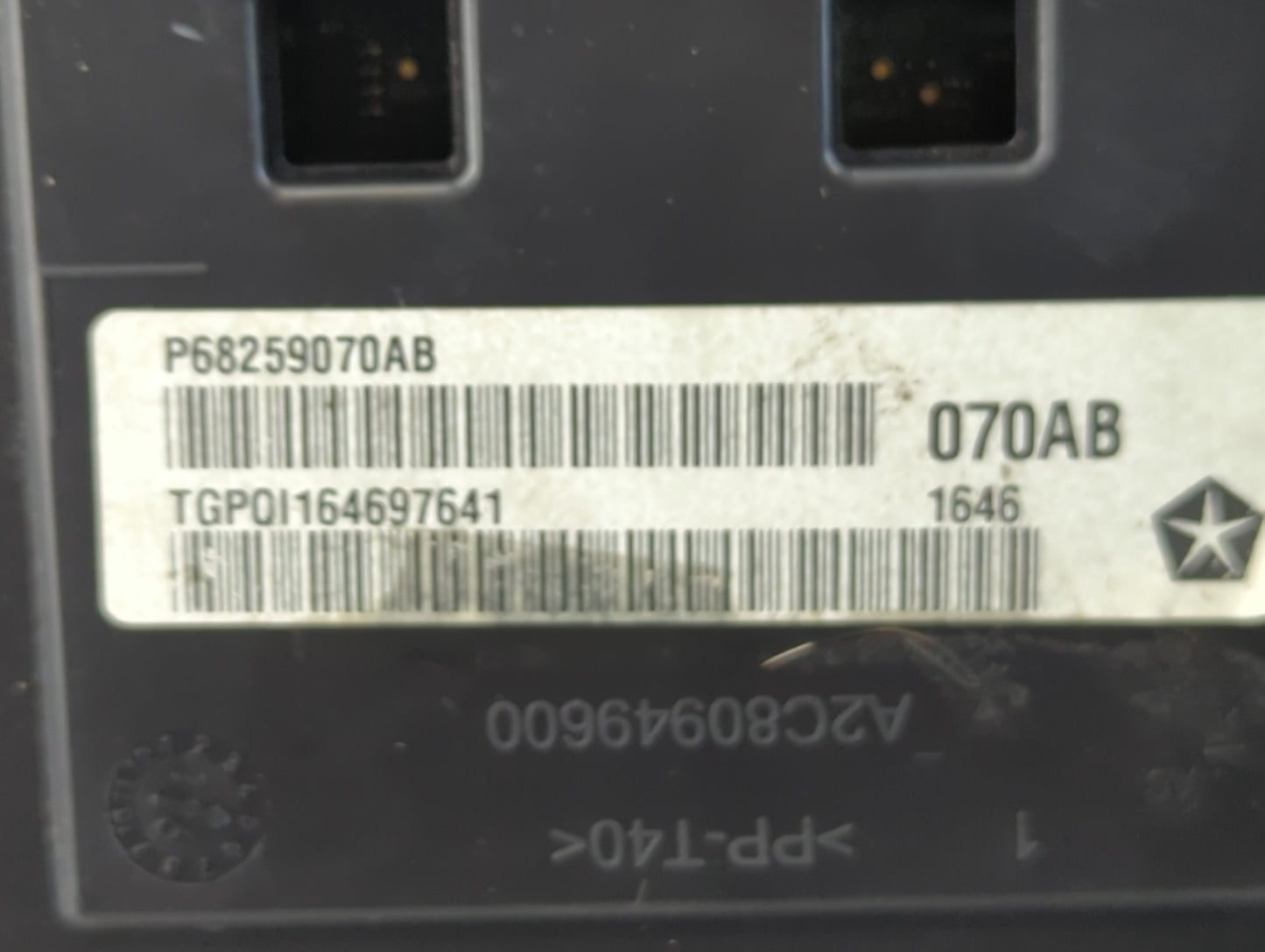 2016 Chrysler 200 Instrument Cluster Speedometer Gauges P/N:P68259070AB Fits OEM Used Auto Parts - Oemusedautoparts1.com