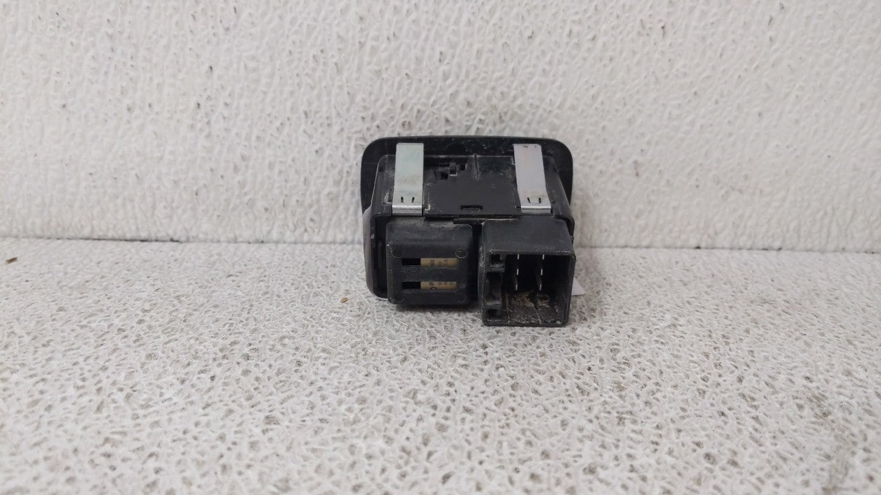 2016 Chrysler 200 Passeneger Right Power Window Switch 68214156aa - Oemusedautoparts1.com