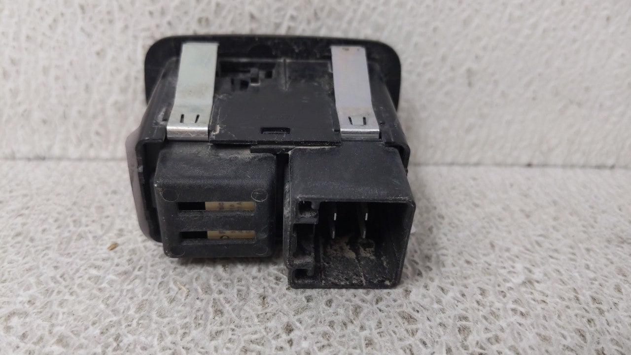 2016 Chrysler 200 Passeneger Right Power Window Switch 68214156aa - Oemusedautoparts1.com