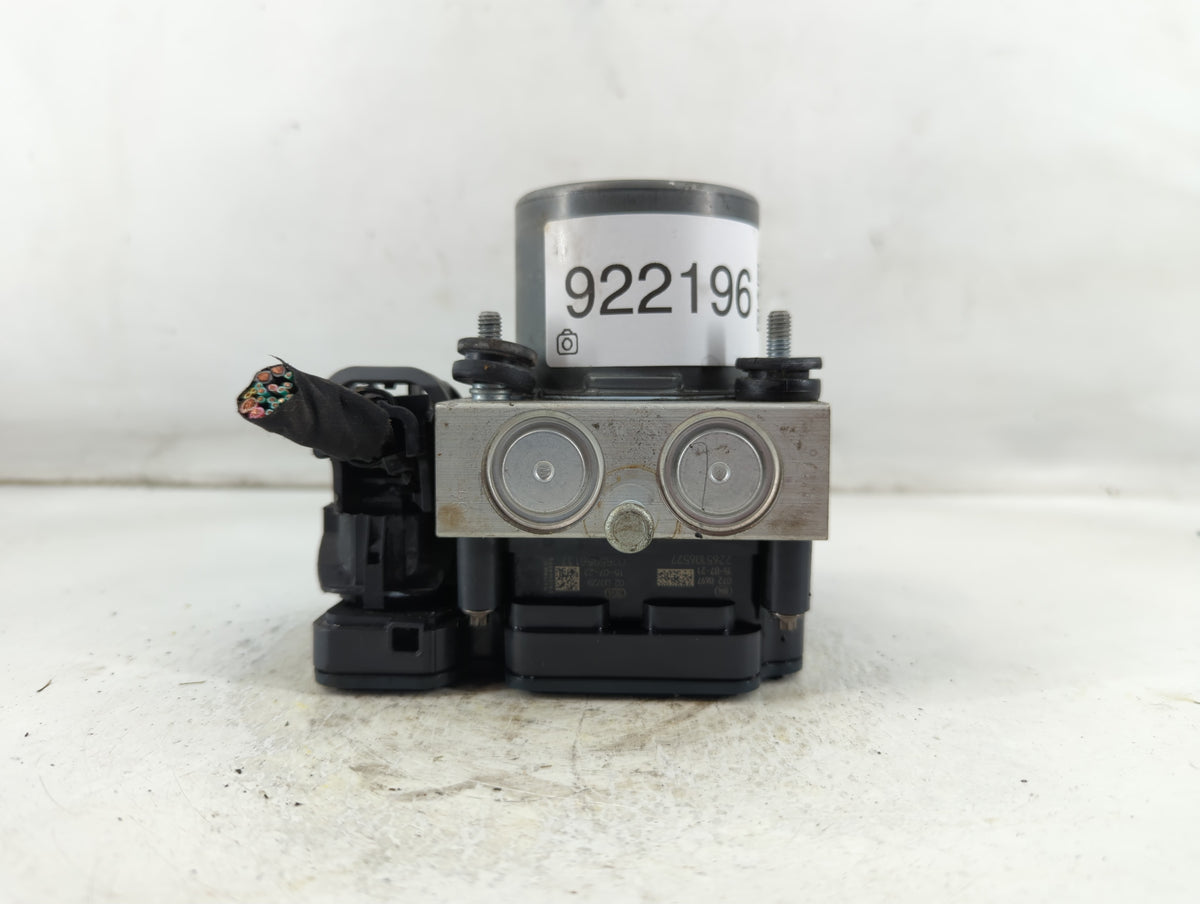 2016 Chrysler 200 Anti-Lock Brake ABS Pump Module Actuator OEM P/N:P68267002AC Fits OEM Used Auto Parts - Oemusedautoparts1.