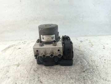 2016 Chrysler 200 ABS Pump Control Module Replacement P/N:P68267002AC Fits OEM Used Auto Parts - Oemusedautoparts1.com