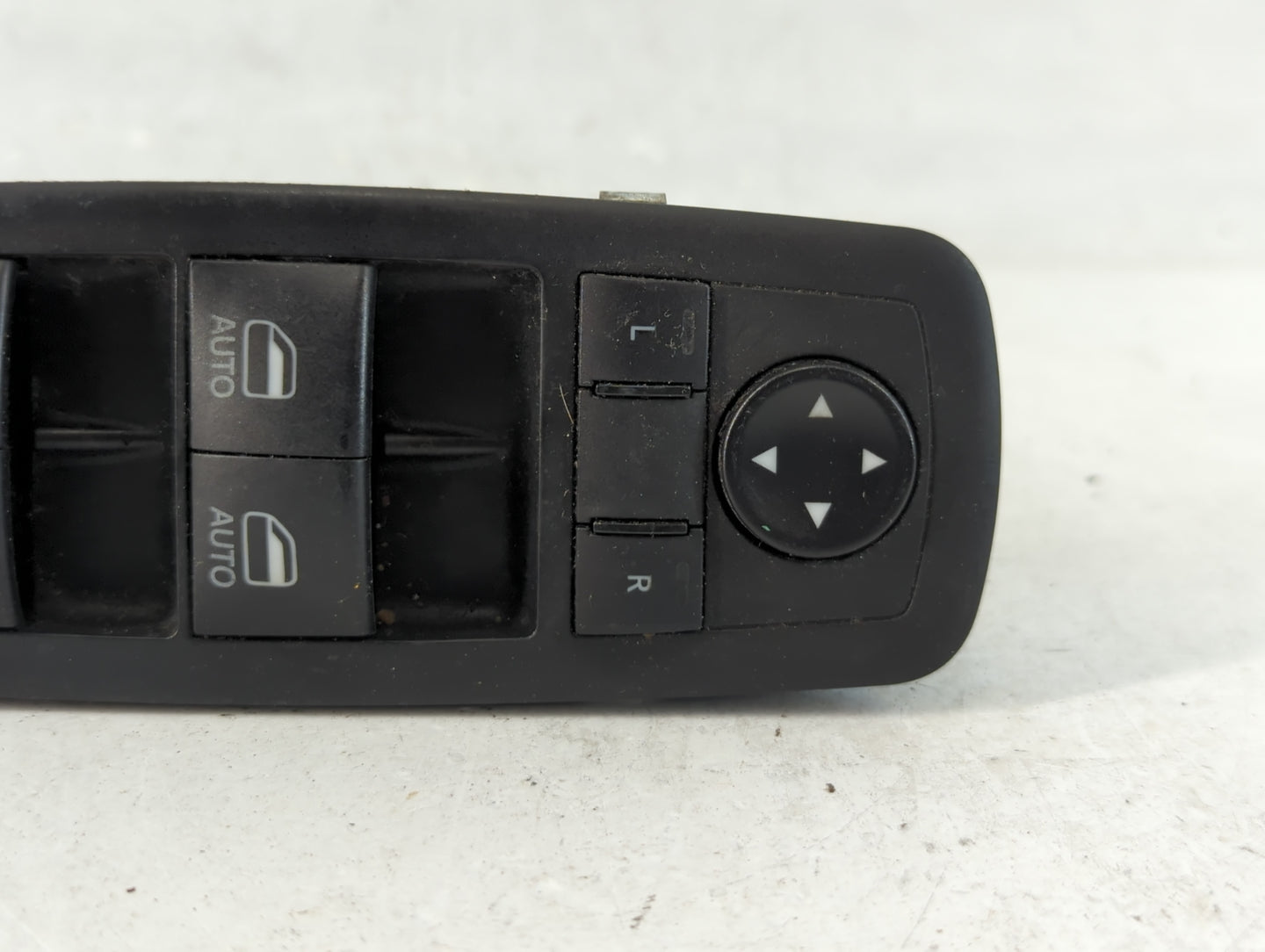 2016 Chrysler 300 Master Power Window Switch Replacement Driver Side Left P/N:68262253AC Fits OEM Used Auto Parts - Oemuseda