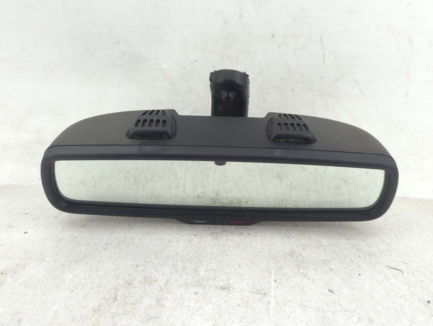 2015-2016 Chrysler 300 Interior Rear View Mirror Replacement OEM P/N:68213388AB Fits Fits 2015 2016 OEM Used Auto Parts - Oe