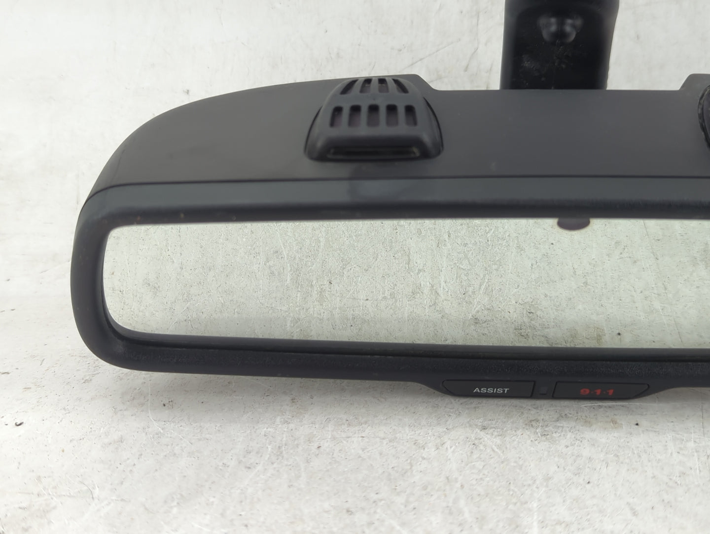 2015-2016 Chrysler 300 Interior Rear View Mirror Replacement OEM P/N:68213388AB Fits Fits 2015 2016 OEM Used Auto Parts - Oe