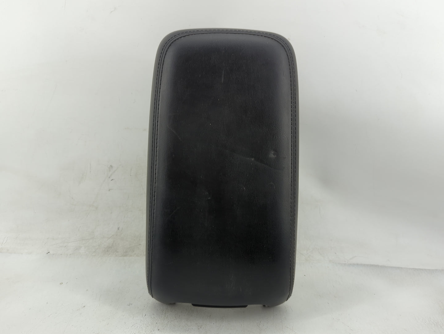 2016 Chrysler 300 Center Console Armrest Cover Lid Fits OEM Used Auto Parts - Oemusedautoparts1.com