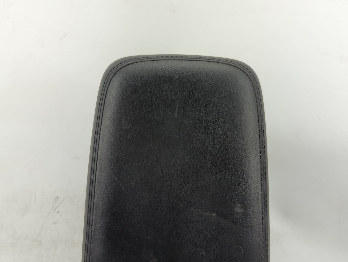 2016 Chrysler 300 Center Console Armrest Cover Lid Fits OEM Used Auto Parts - Oemusedautoparts1.com