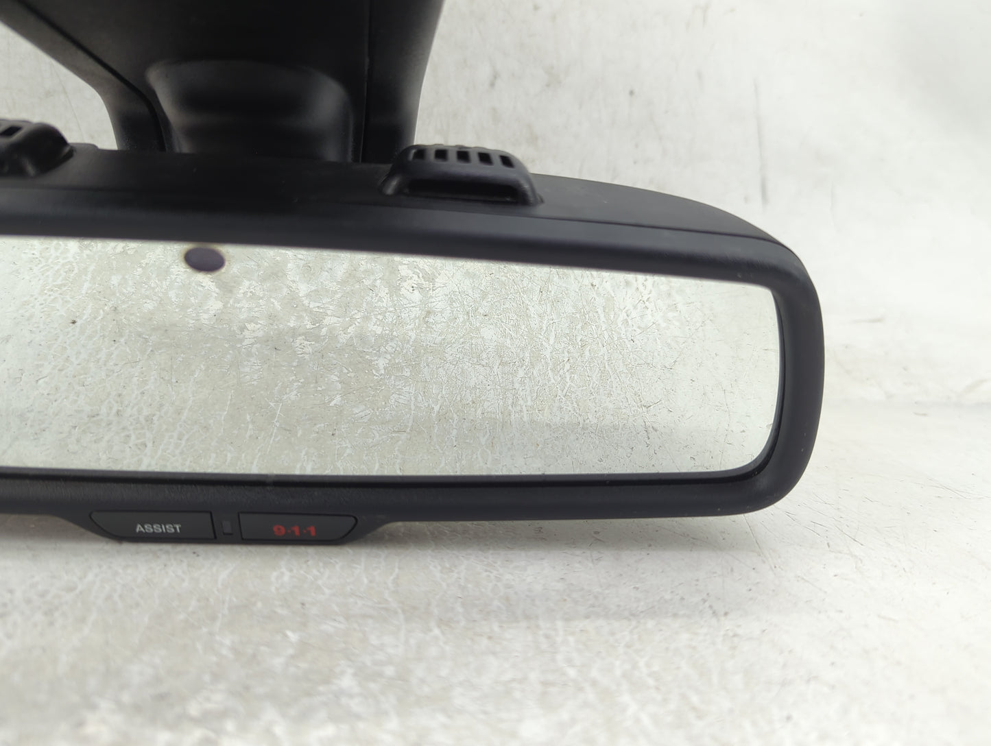 2015-2016 Chrysler 300 Interior Rear View Mirror Replacement OEM P/N:68213388AC Fits Fits 2015 2016 OEM Used Auto Parts - Oe