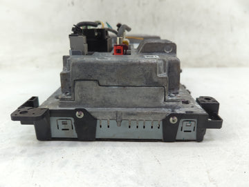 2016 Chrysler 300 Radio AM FM Cd Player Receiver Replacement P/N:T00BE131672016 68258398AF, QNG-BE2801, 6434C-BE2801 Fits OEM Used Auto Parts