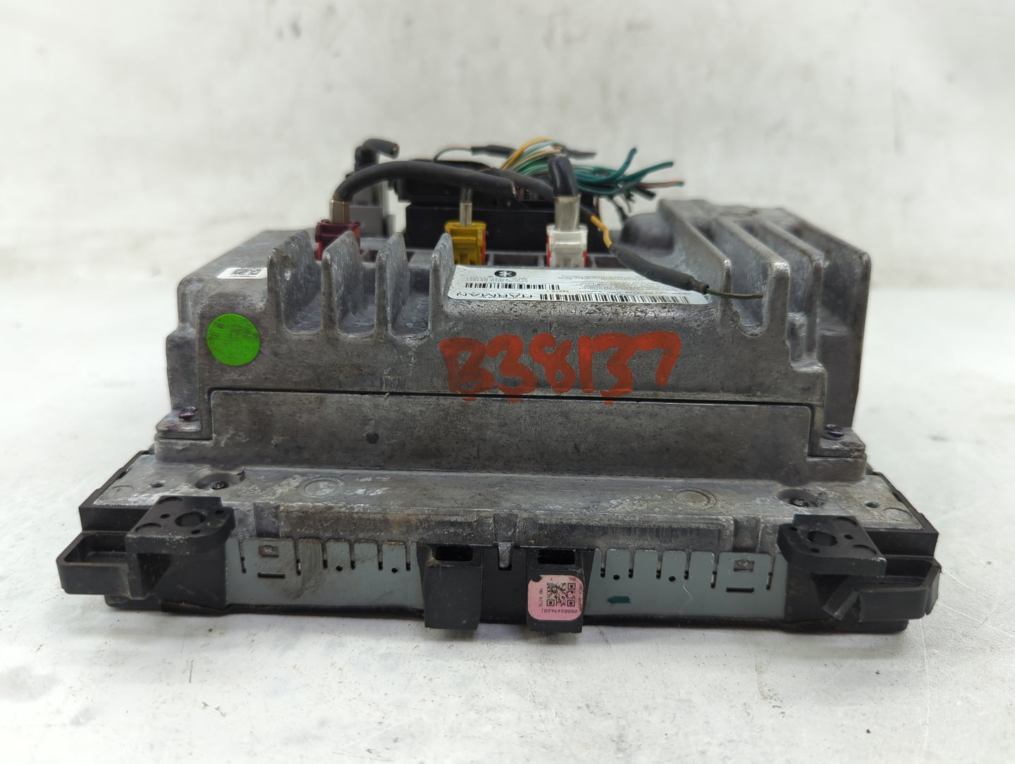 2016 Chrysler 300 Radio AM FM Cd Player Receiver Replacement P/N:T00BE131672016 68258398AF, QNG-BE2801, 6434C-BE2801 Fits OE