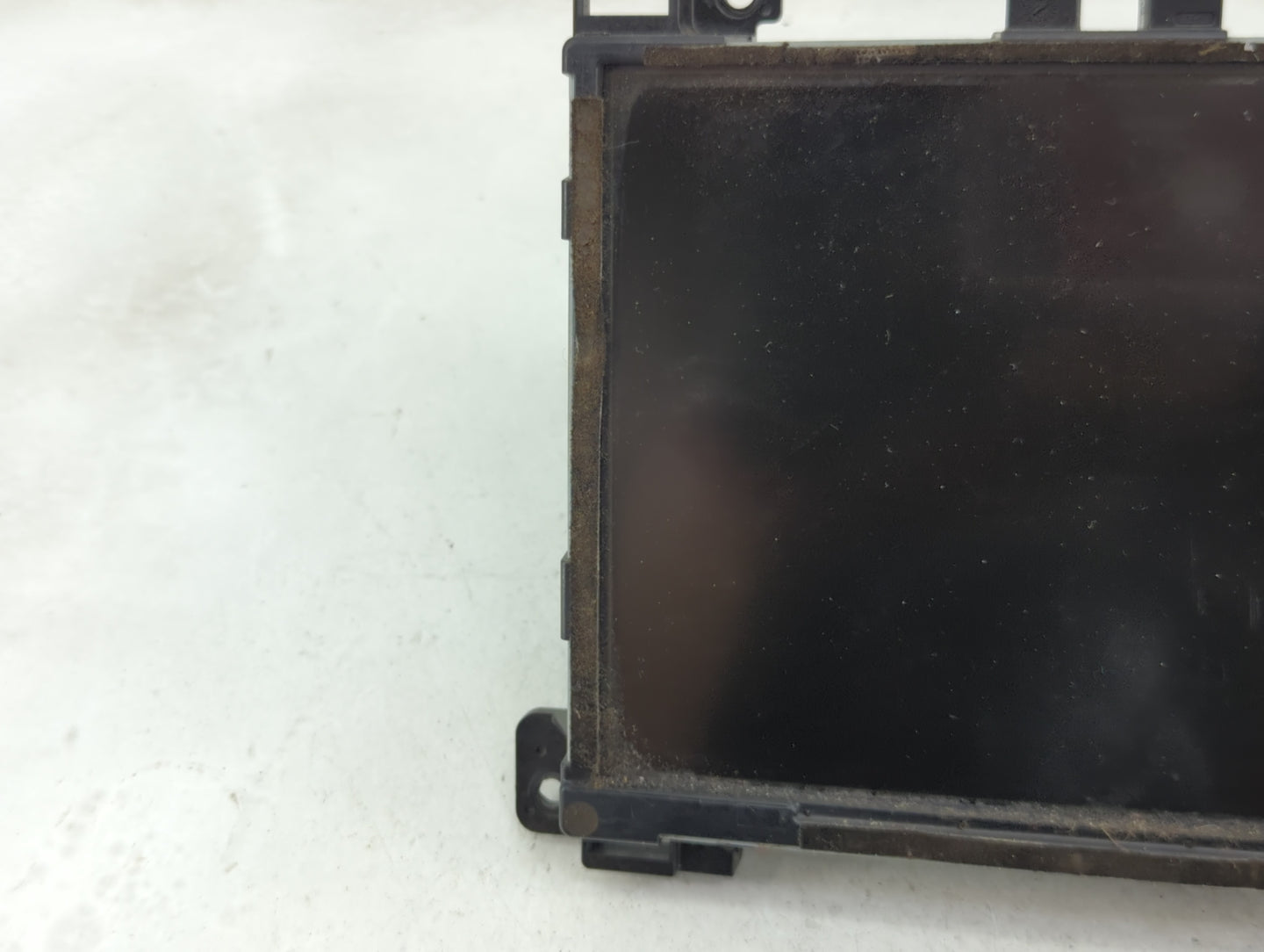 2016 Chrysler 300 Information Display Screen - Oemusedautoparts1.com
