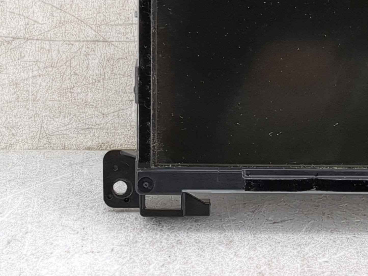 2016 Chrysler 300 Information Display Screen 1469655 - Oemusedautoparts1.com