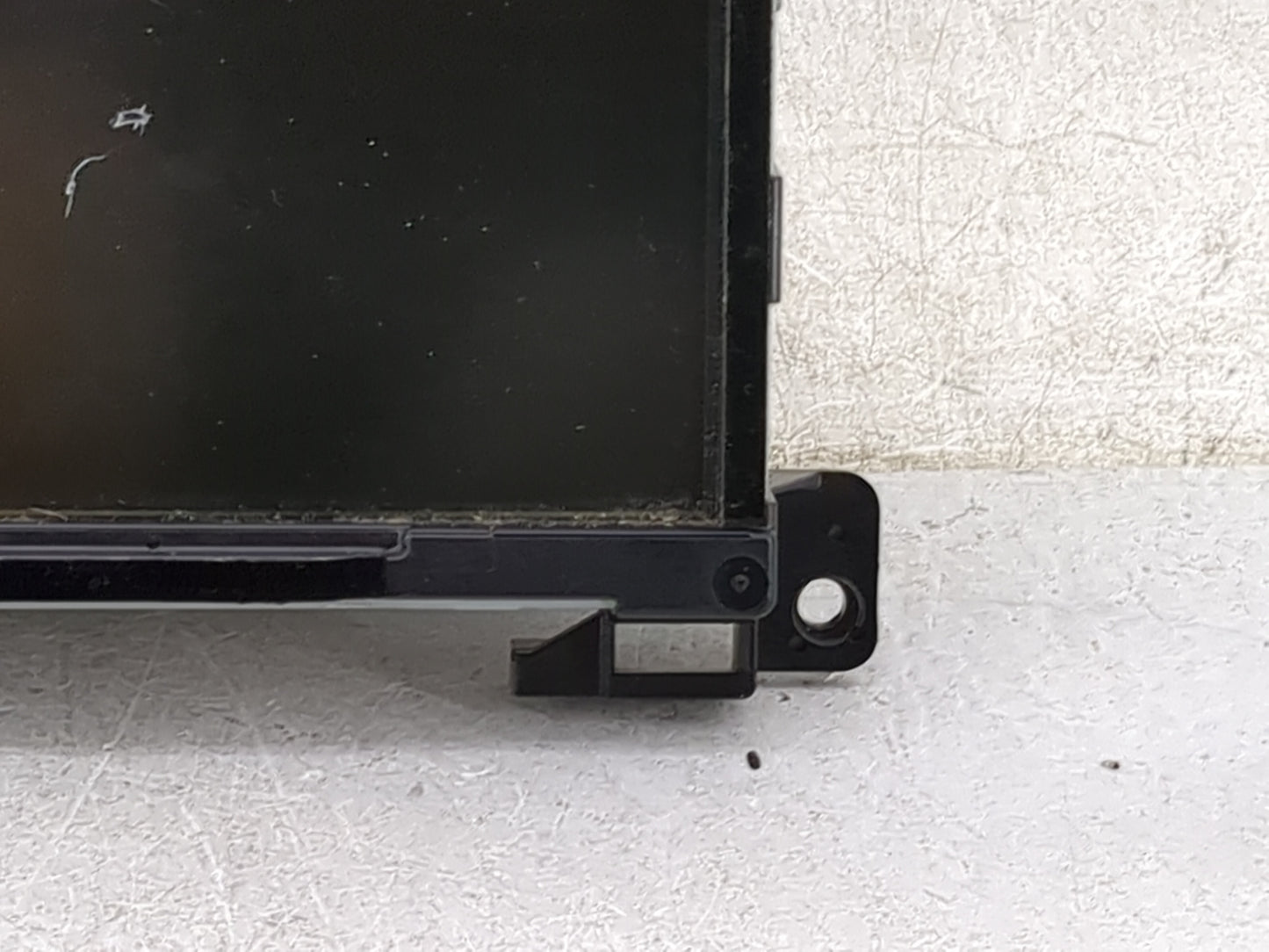 2016 Chrysler 300 Information Display Screen 1469655 - Oemusedautoparts1.com