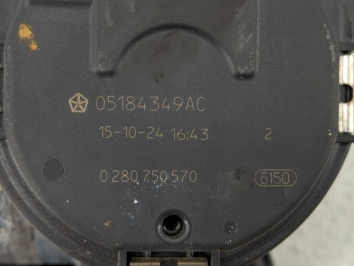 2011-2018 Chrysler 300 Throttle Body P/N:05184349AC 05184349AE, 05184349AF Fits Fits 2011 2012 2013 2014 2015 2016 2017 2018