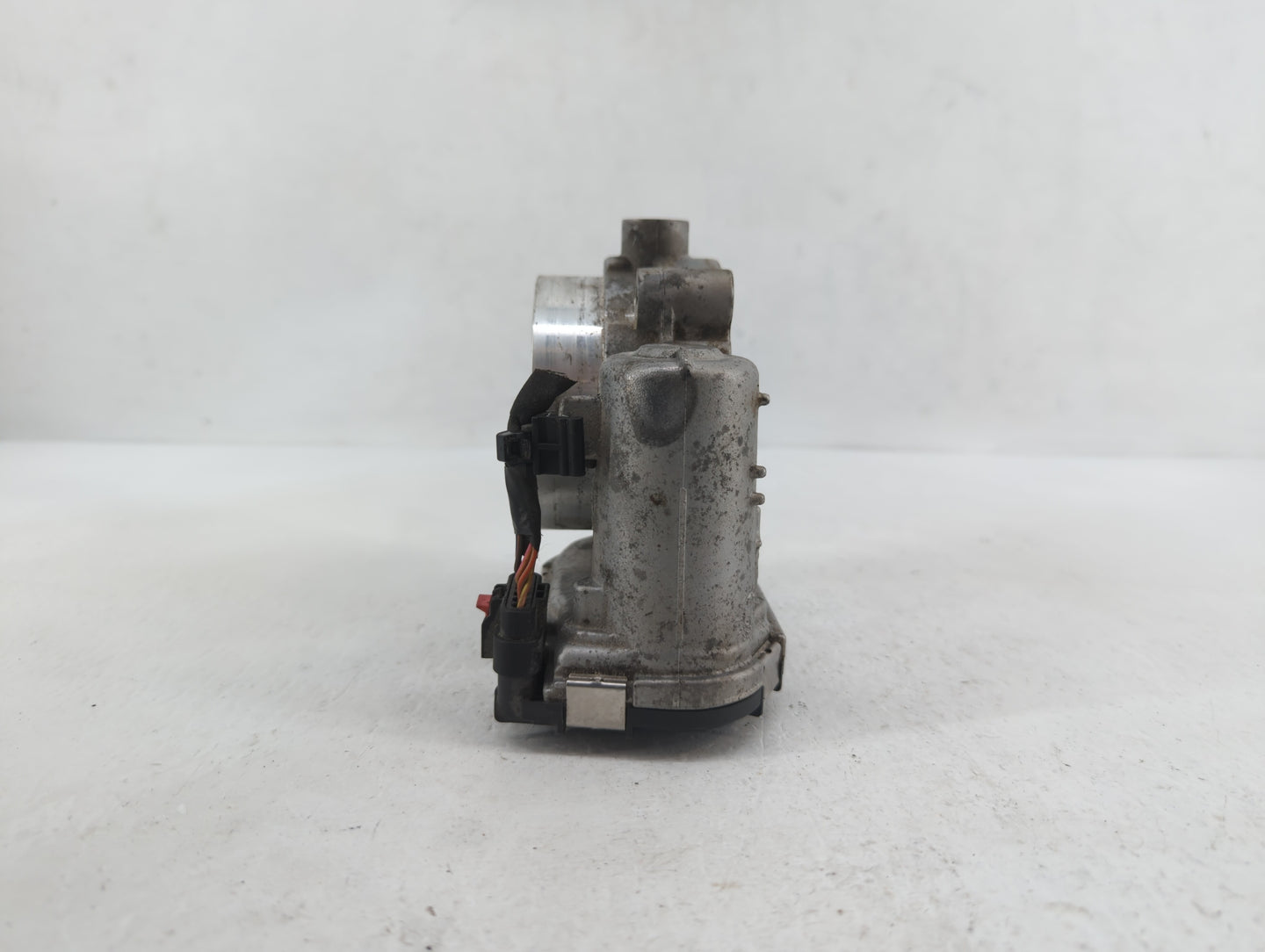 2011-2018 Chrysler 300 Throttle Body P/N:05184349AE 05184349AD, 05184349AC Fits Fits 2011 2012 2013 2014 2015 2016 2017 2018