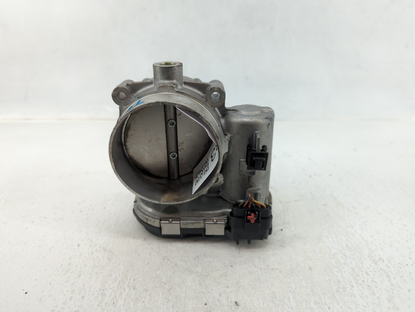 2011-2022 Chrysler 300 Throttle Body P/N:05184349AC 0 280 750 570 Fits OEM Used Auto Parts - Oemusedautoparts1.com