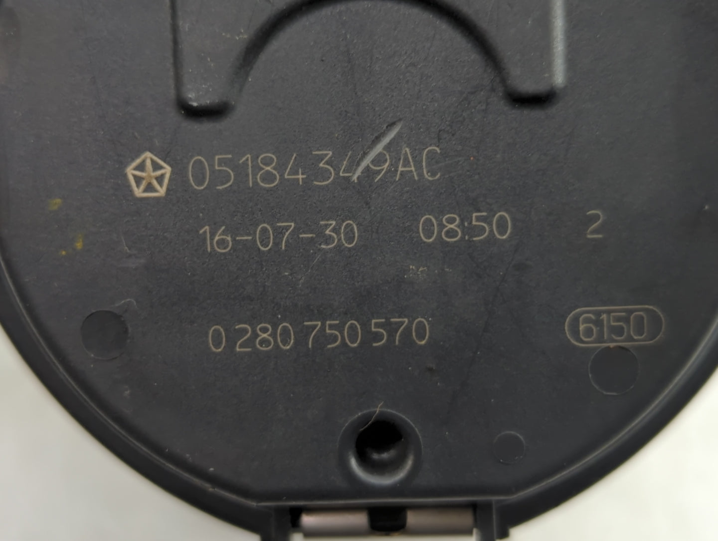 2011-2022 Chrysler 300 Throttle Body P/N:05184349AC 0 280 750 570 Fits OEM Used Auto Parts - Oemusedautoparts1.com