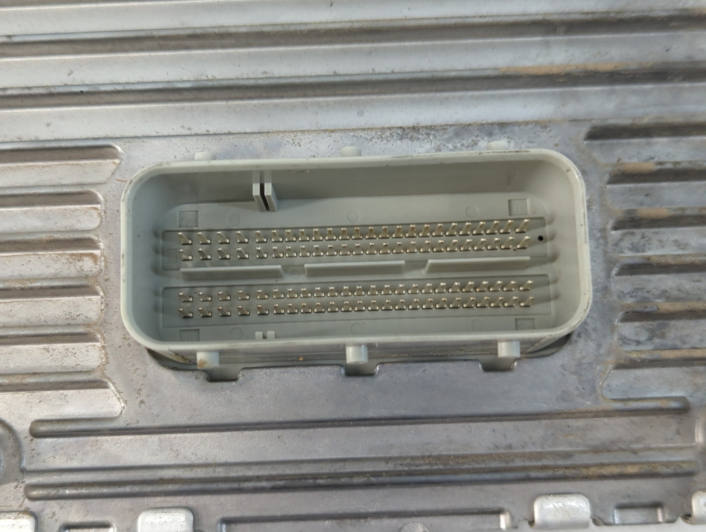 2016-2017 Chrysler 300 PCM Engine Control Computer ECU ECM PCU OEM P/N:P68274773AC Fits Fits 2016 2017 OEM Used Auto Parts -