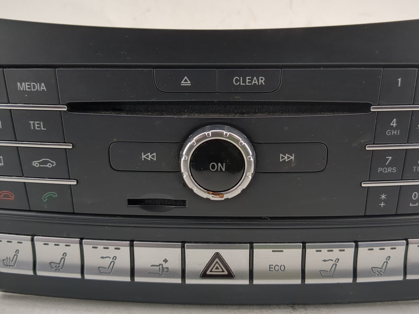 2016 Chrysler E Class Radio AM FM Cd Player Receiver Replacement P/N:A 218 900 39 07 Fits OEM Used Auto Parts - Oemusedautop