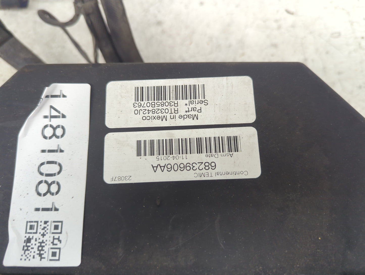 2016 Chrysler Town And Country Fusebox Fuse Box Relay Module Tipm - Oemusedautoparts1.com