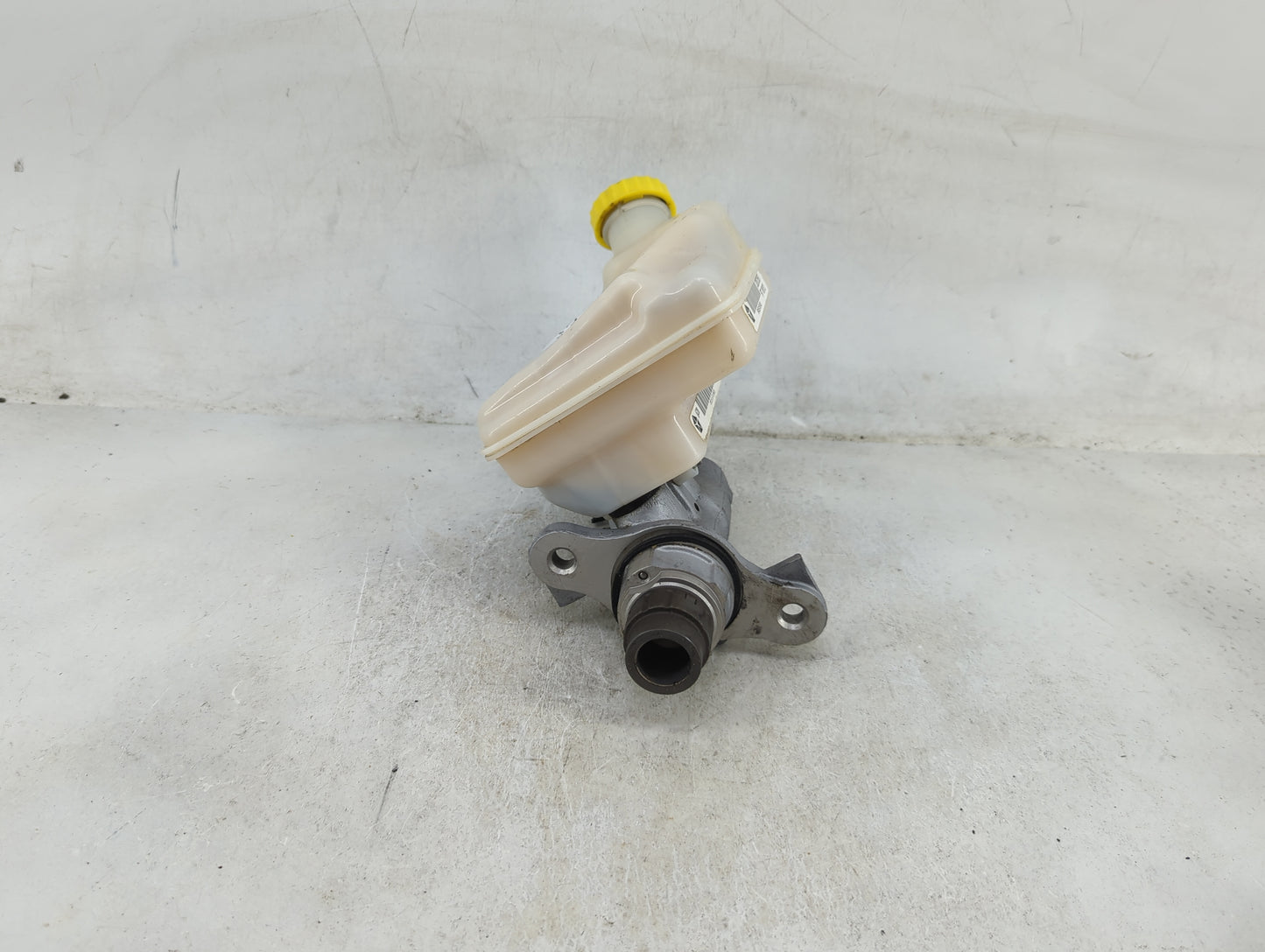 Chrysler Town And Country Brake Master Cylinder - Oemusedautoparts1.com