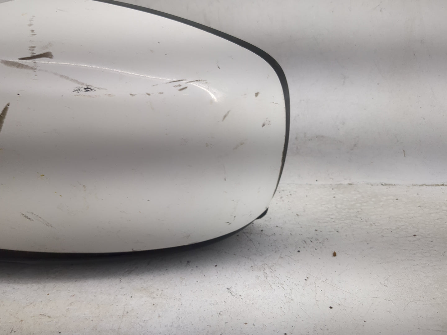 2016 Chrysler Town and Country Driver Side View Mirror - Left Door Mirror OEM Used - Oemusedautoparts1.com