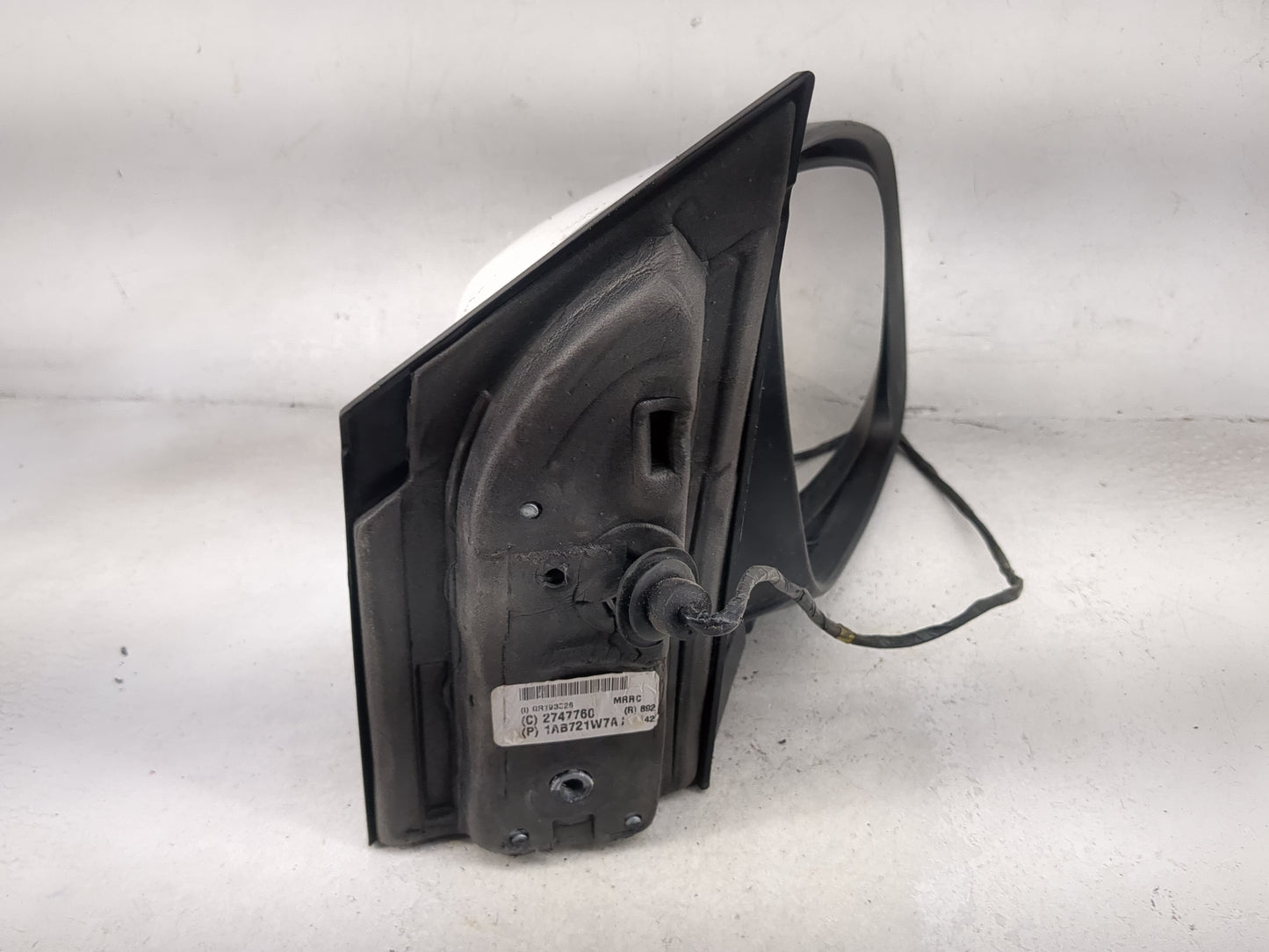2016 Chrysler Town and Country Passenger Side View Mirror - Right Door Mirror OEM Used - Oemusedautoparts1.com