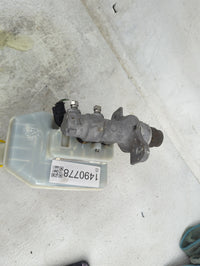 Chrysler Town And Country Brake Master Cylinder 1490778 - Oemusedautoparts1.com