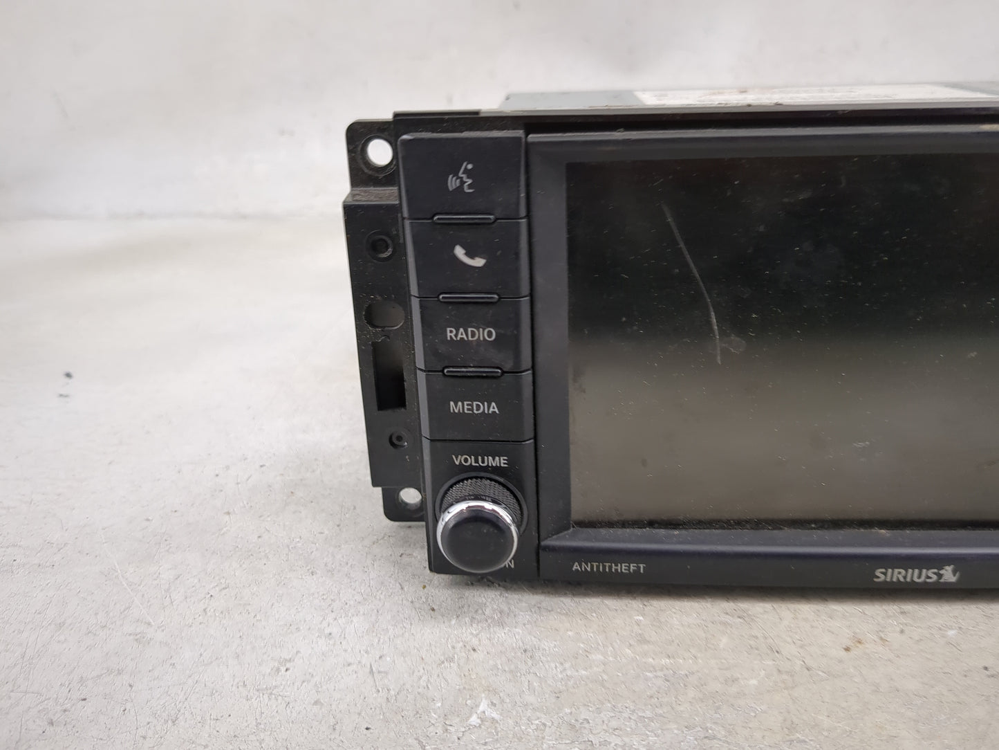 2016 Chrysler Town And Country Information Display Screen - Oemusedautoparts1.com