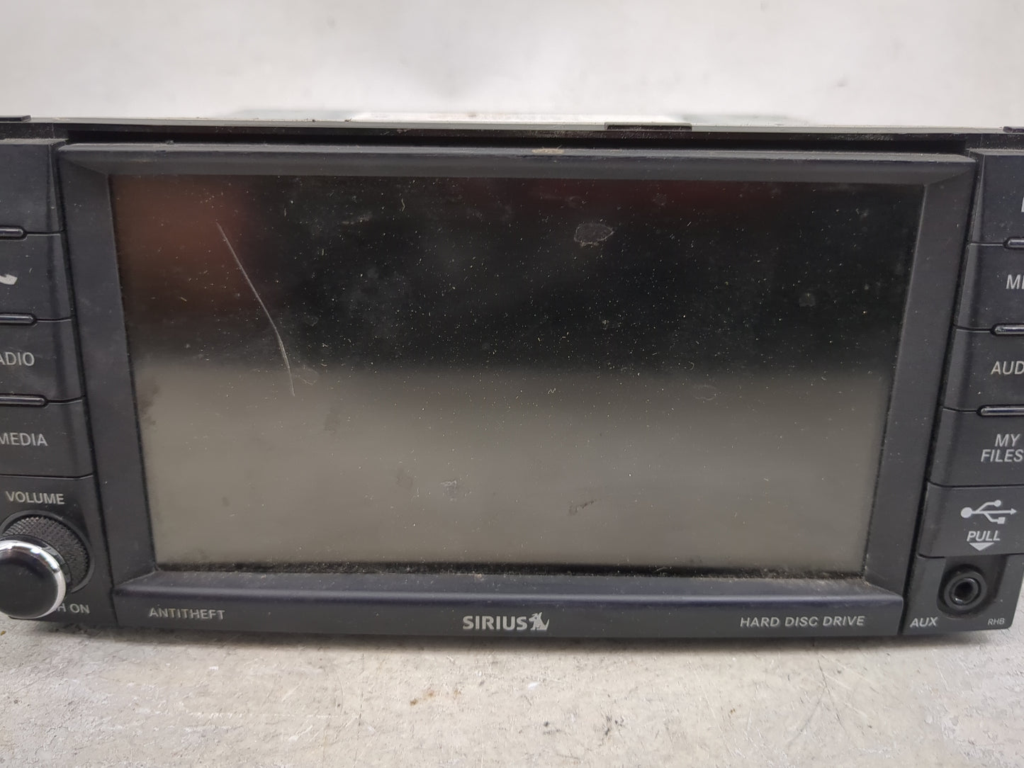 2016 Chrysler Town And Country Information Display Screen - Oemusedautoparts1.com