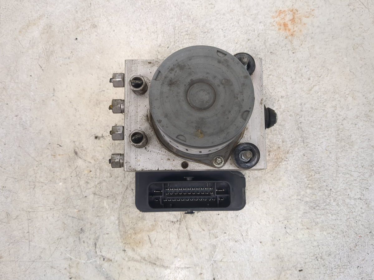 2016 Chrysler Town and Country Anti-Lock Brake ABS Pump Module Actuator OEM P/N:P68183803AC 68183803AC Fits OEM Used Auto Pa