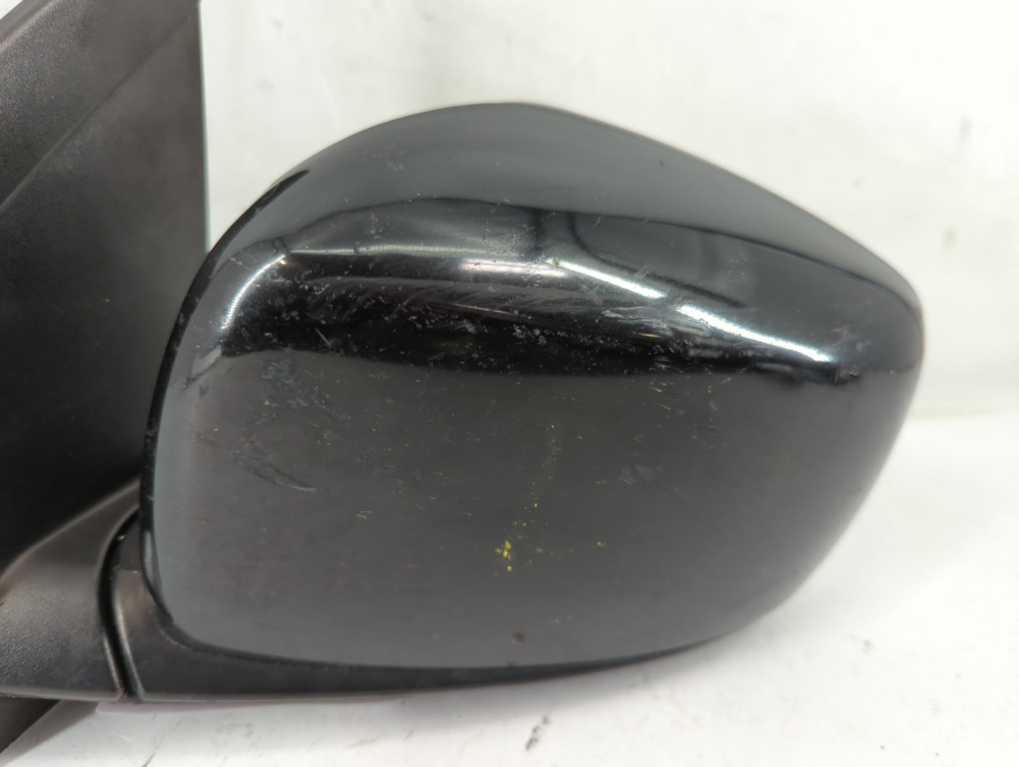 2011-2016 Chrysler Town & Country Driver Side View Mirror - Left Door Mirror OEM Used - Oemusedautoparts1.com