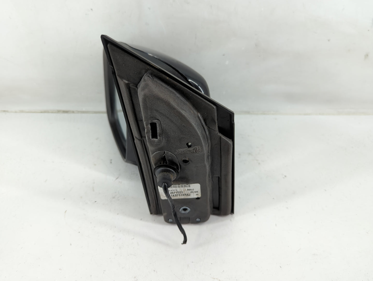 2011-2016 Chrysler Town & Country Driver Side View Mirror - Left Door Mirror OEM Used - Oemusedautoparts1.com