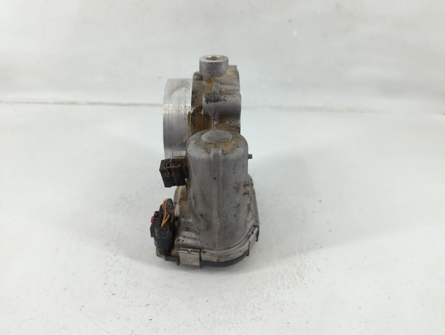 2011-2016 Chrysler Town & Country Throttle Body P/N:05184349AC Fits OEM Used Auto Parts - Oemusedautoparts1.com